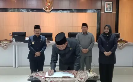 DPRD Kabupaten Pasuruan Sahkan Raperda Pertanggungjawaban APBD