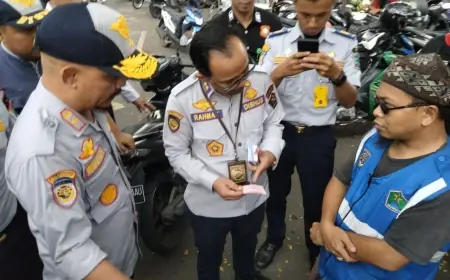 Tertibkan Parkir, Dishub Kota Malang Temukan Jukir Gunakan Karcis Berlabel Stasiun Malang