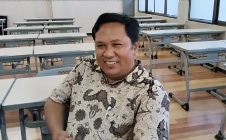 Mengatasi Skeptisisme: Potensi AI dalam Pendidikan menurut Guru SMAK Frateran Surabaya
