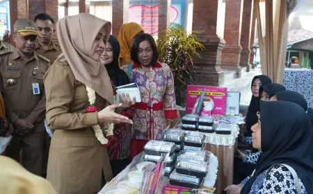 Bupati Mojokerto Himbau Warga Desa Kedunggede Jaga Kesehatan