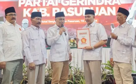 Rapimcab Partai Gerindra Diwarnai Penyerahan Rekom
