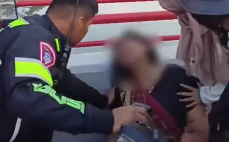 Seorang Ibu Bersama Bayinya di Kediri Nyaris Bunuh Diri Lompat dari Jembatan