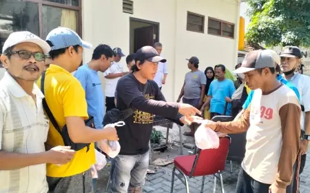 Komunitas Wartawan Gresik Salurkan Setengah Ton Lebih Daging Kurban ke Warga