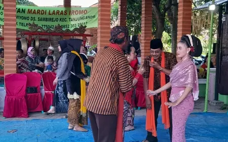 Tayub Dusun Sambirejo Tetap Bertahan di Tengah Derasnya Hiburan Modern