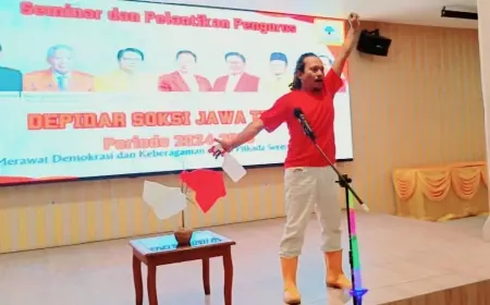 Narasi Kebenaran yang Tertindas: Monolog Novi Arianto Gemakan Suara Rakyat