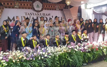 Lepas 237 Wisudawan, YPI Hidayatul Mubtadi'in Gelar Tasyakuran Muwadda'ah