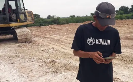 Diduga Ilegal, Pemilik Proyek Urukan Gresik Utara Tak Bisa Tunjukkan Dokumen Perizinan