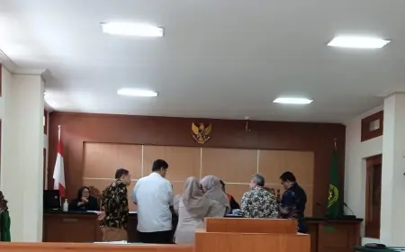 Saksi Penggugat Plin Plan Saat Berikan Keterangan Sidang Sengketa Tanah Pasuruan