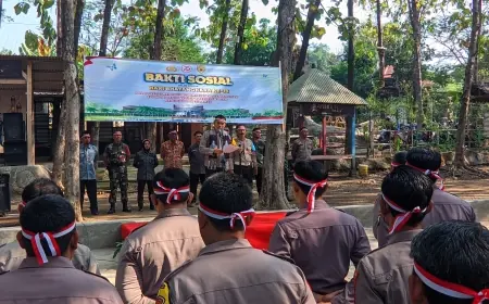 HUT Bhayangkara ke 78, Polres Nganjuk Gandeng TNI Tanam Ribuan Bibit Pohon dan Tebar Benih Ikan