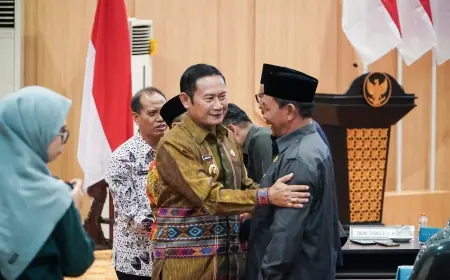 Bupati Lamongan Tanggapi  Raperda  Usulan Inisiatif Legislatif