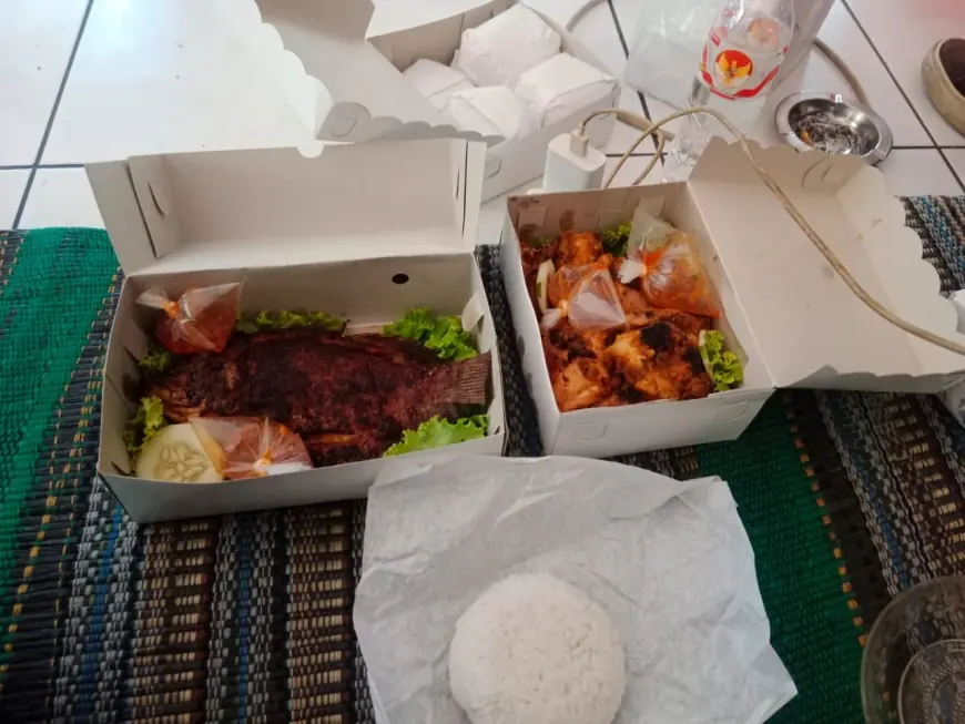 Ayam dan Gurame Bakar Cak Glembos Kuliner Asli Arek Suroboyo Sekali Coba Langsung 'Mbledos'