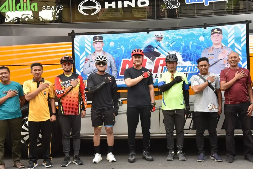 Kapolres Lamongan  Lepas  Tim Balap Sepeda Ikuti  Tour De Panderman Polda Jatim 2024