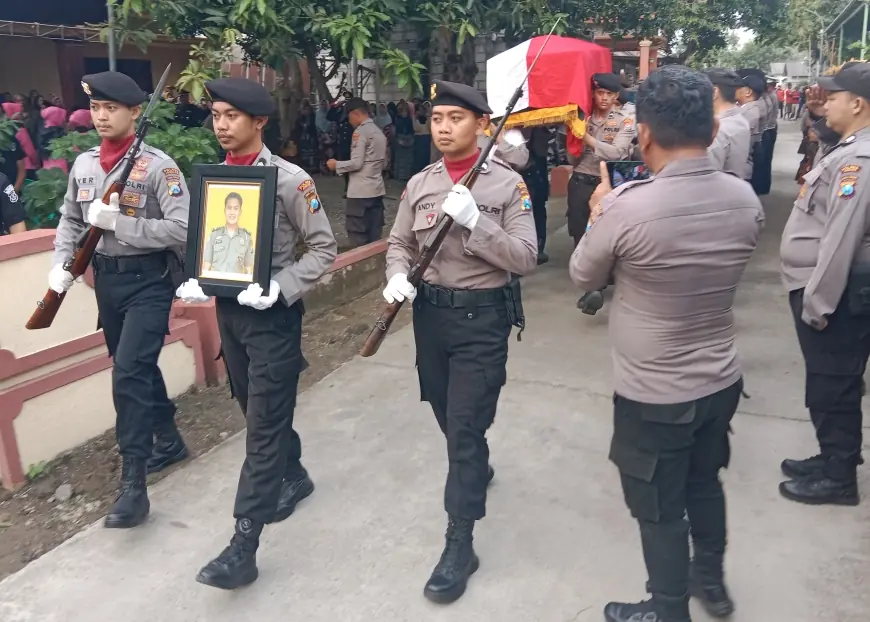 Almarhum Briptu Rian Masih Dinas Di Polres Jombang Sebelum Meninggal