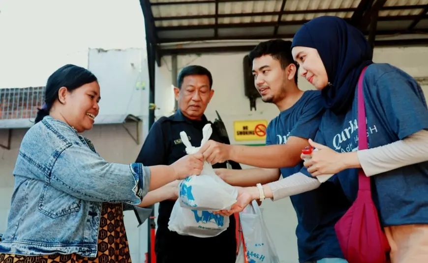 PLN UID Jatim Salurkan 15 Ribu Paket Daging Kurban di Hari Raya Iduladha