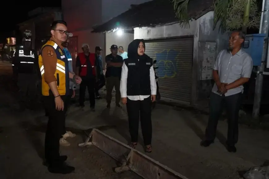 Tinjau Pengerjaan Proyek Jalan Raya, Bupati Mojokerto Jamin Kualitas dan Selesai Tepat Waktu