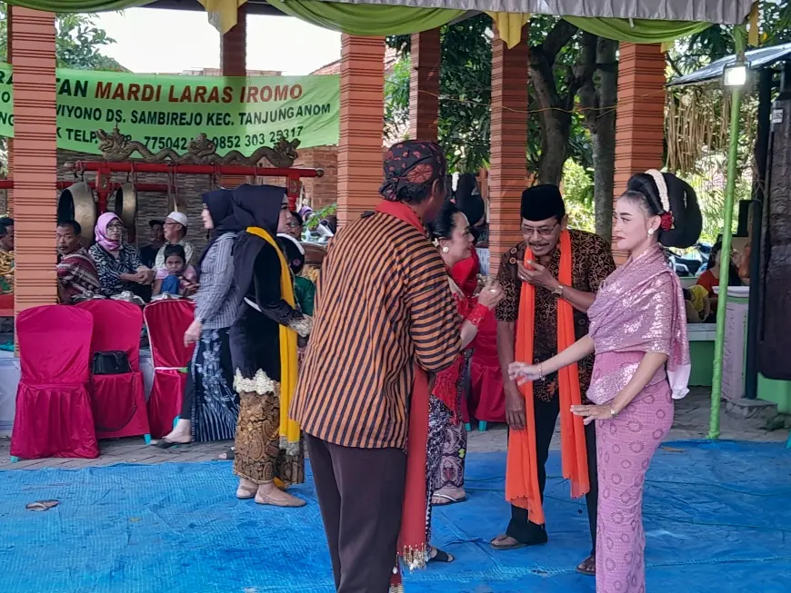 Tayub Dusun Sambirejo Tetap Bertahan di Tengah Derasnya Hiburan Modern