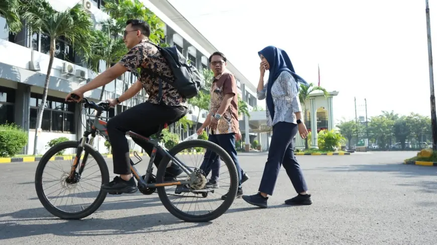 KAI Daop 8 Surabaya Dukung Konsep ESG Lingkungan dengan Bersepeda