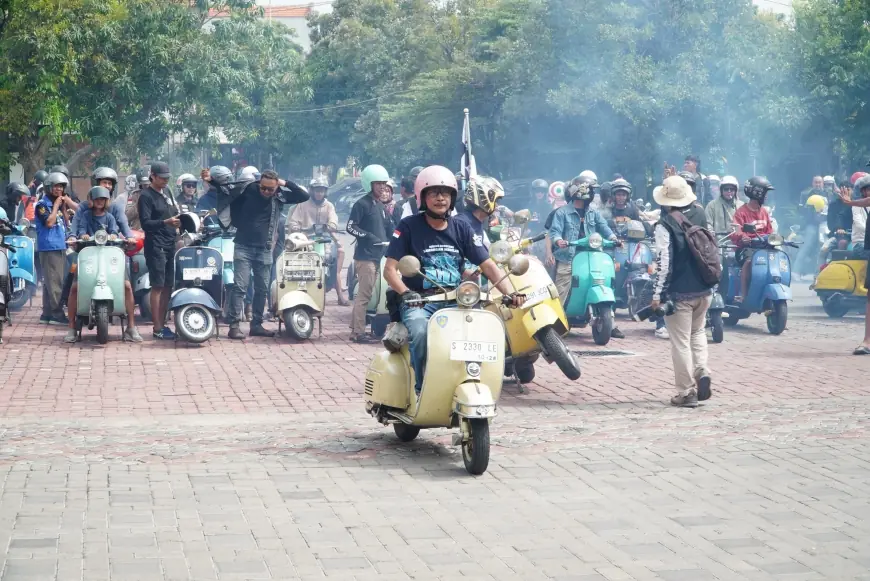 Pak Yes Bersama Scooterist Lakukan Ekspedisi Jelajah Wisata Lamongan