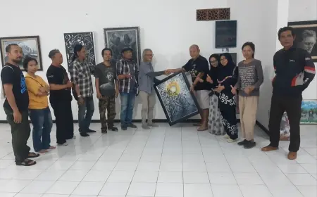 Akhir Sebuah Pameran dan Awal Sebuah Gerakan, Penutupan "Black & White: For Generation to Generation"