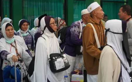 Fase Akhir Gelombang Pertama Haji: Kloter 46 Tiba di Surabaya Malam Ini