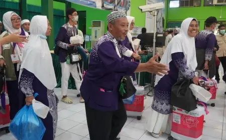 Kedatangan Perdana Gelombang Kedua Jemaah Haji Debarkasi Surabaya: Kloter 47 Kembali Dengan Jumlah Utuh