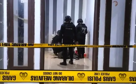 Polisi Gabungan Sikat Empat Warga Jember, Temukan Sabu Serta Dua Bom Ikan  