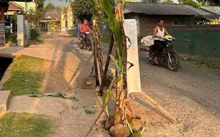 Miris! Bertahun-tahun Jalan Di Kecamatan Prigen Rusak Parah Tak Tersentuh Pemkab Pasuruan