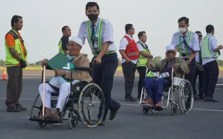 Tuntas, Debarkasi Surabaya Tutup Pemulangan Jemaah Haji 2024 dengan Kedatangan Kloter 106