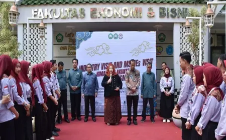 Visiting Industri UMKM, Mahasiswa Akuntansi FEB Unisma Belajar Bisnis dari Entrepreneur Sukses