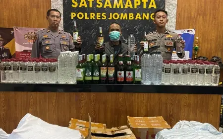Polres Jombang Gerebek Penjual Miras Di Ploso