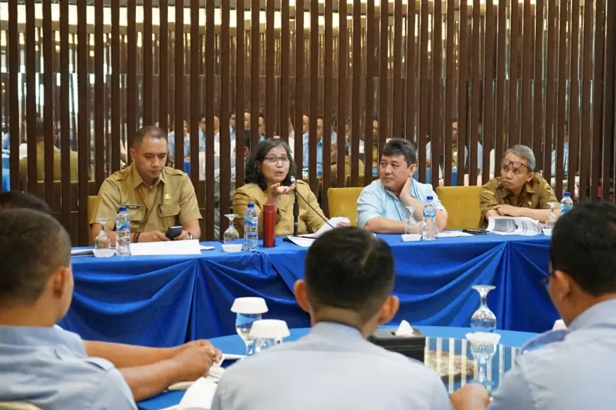 Pj Wali Kota Kediri Evaluasi dan Lakukan Pembinaan Karyawan PDAM