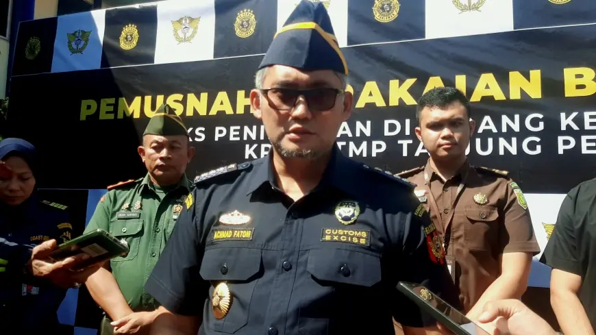 Kanwil Bea Cukai Jawa Timur I Tanjung Perak Lakukan Pemusnahan 4 Ton Impor Ballpress Ilegal