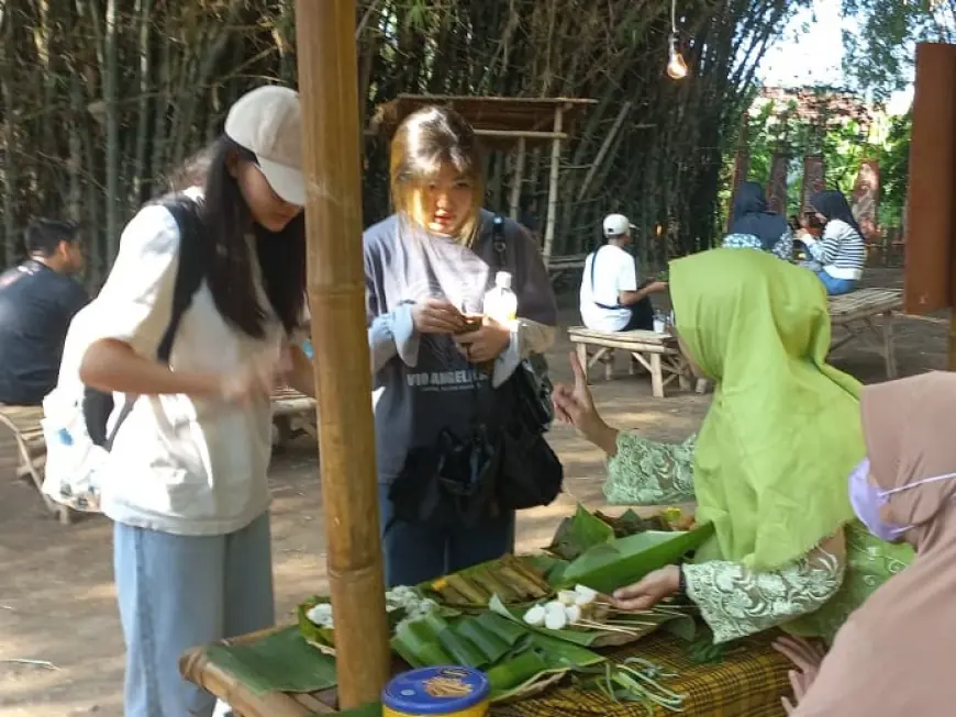 Eksplorasi dan Interaksi Budaya Indonesia: Pengalaman Mahasiswa Asing Belajar di PCU