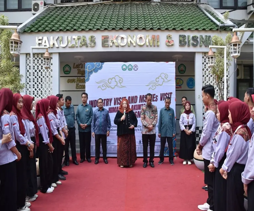 Visiting Industri UMKM, Mahasiswa Akuntansi FEB Unisma Belajar Bisnis dari Entrepreneur Sukses