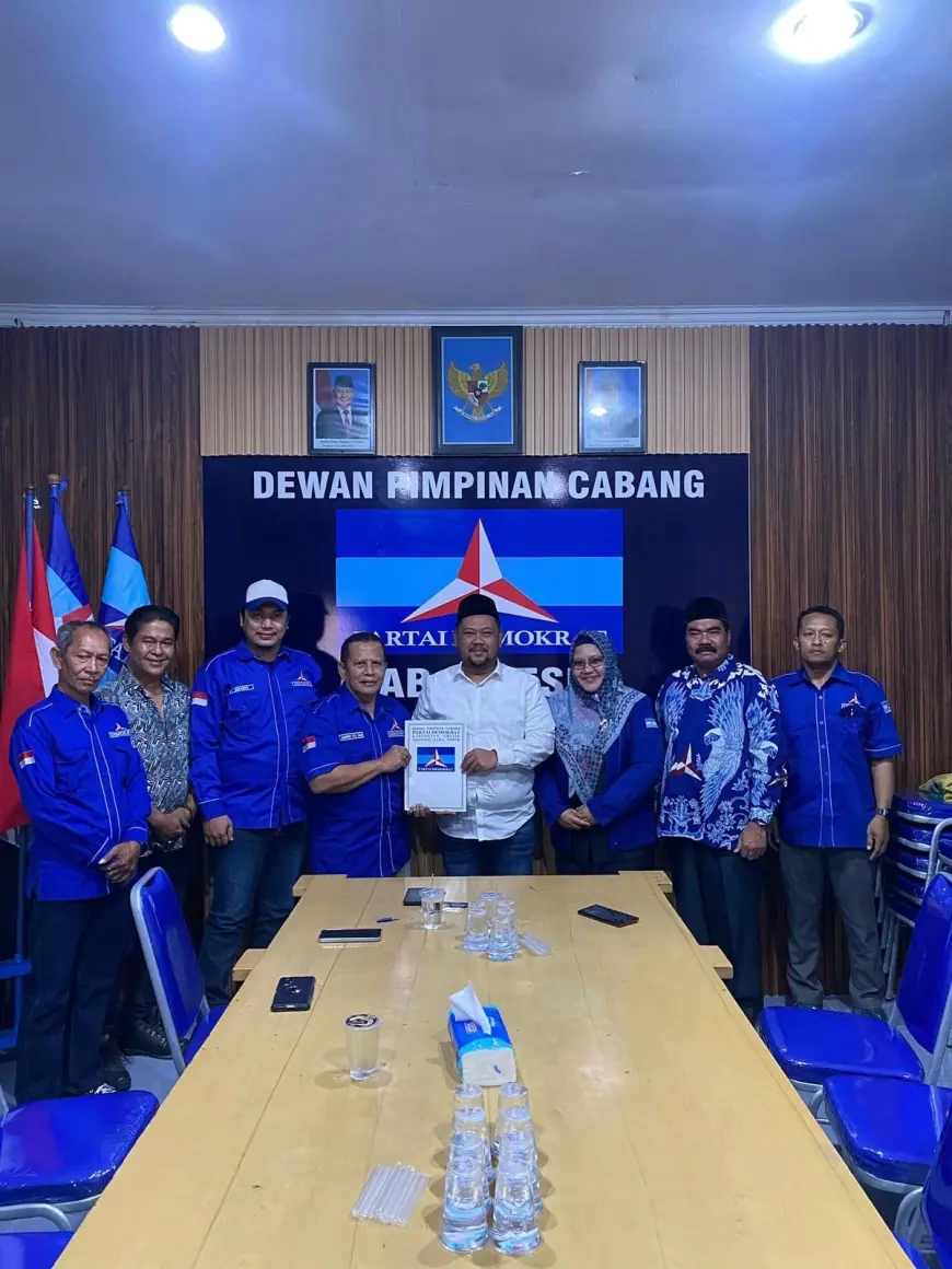 Petahana Daftar Bacabup dan Bacawabup ke Partai Demokrat Gresik