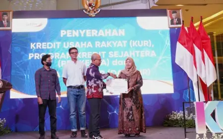 Bank Jatim Salurkan KUR di Pameran K-UKM Expo 2024, Dorong Pertumbuhan Ekonomi  Berkelanjutan