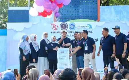 Wujudkan Program Prioritas Pemkab dan PDGI Gelar Pengobatan Gratis di Alun-alun Lamongan