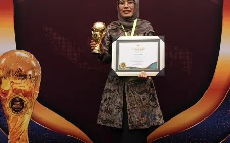 Terima Penghargaan UHC Award 2024, Bupati Dhito Tekankan Peningkatan Mutu Pelayanan Kesehatan