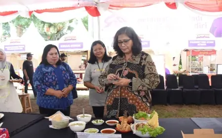 Buka Street Food Festival Explorasa, Pj Wali Kota Kediri Ajak Masyarakat Nikmati Berbagai Jajanan Kota Kediri