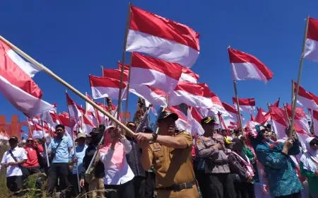 Ribuan Bendera Merah Putih Warnai Objek Wisata Kawah Wurung Bondowoso