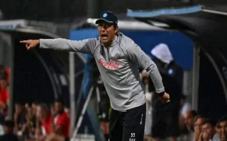 Pelatih Napoli Minta Maaf Kepada Fans Setelah Timnya 'Melempem'