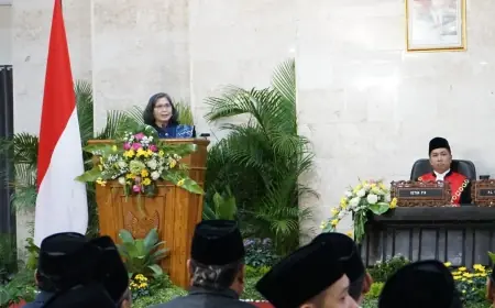 Pj Wali Kota Kediri Sampaikan Arahan Mendagri Saat Pengambilan Sumpah Jabatan DPRD Kota Kediri Masa Jabatan 2024-2029