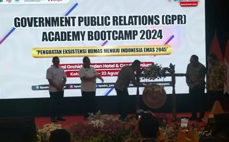 Pj Gubernur Jatim Minta Humas Tingkatkan Kualitas
