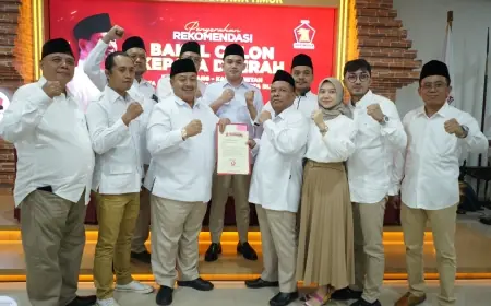 Pasangan Warsubi - Gus Salman Terima Rekomendasi Dari Partai Gerindra Maju Pilkada Jombang 2024