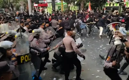 AJI Kediri Kecam Represi Aparat saat Aksi Mahasiswa di Kantor DPRD