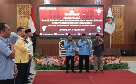 Warsubi - Gus Salman Mendaftar Ke KPU Jombang