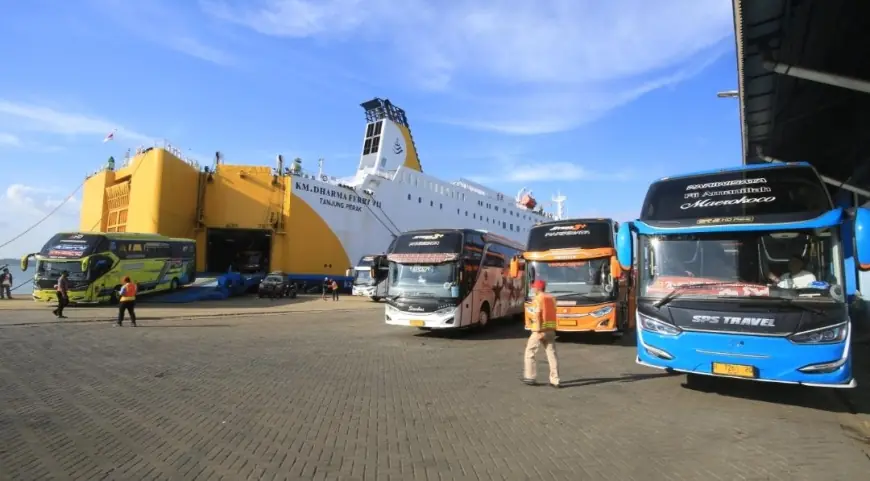 GSN Pelindo Kirim 70 Unit Bus ke IKN Tandai Dukung Pelaksanaan HUT ke-79 RI di Balikpapan