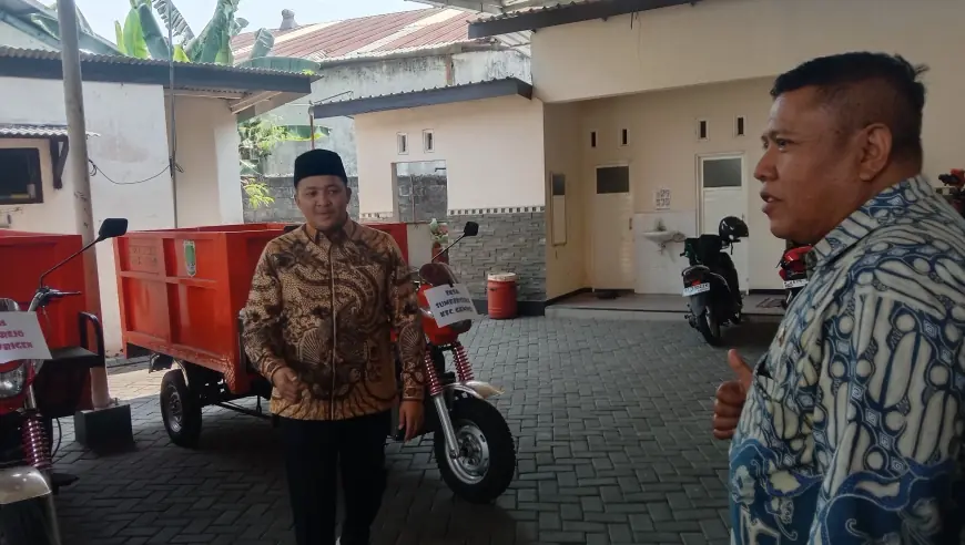 Rusdi Sutejo Berikan Bantuan Motor Tiga Roda untuk Tiga Desa di Kabupaten Pasuruan