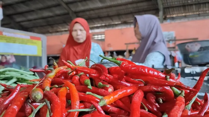 Lapak PKL Liar Menjamur di Luar Pasar, Pemilik Bedak di Pasar Baru Terancam Gulung Tikar