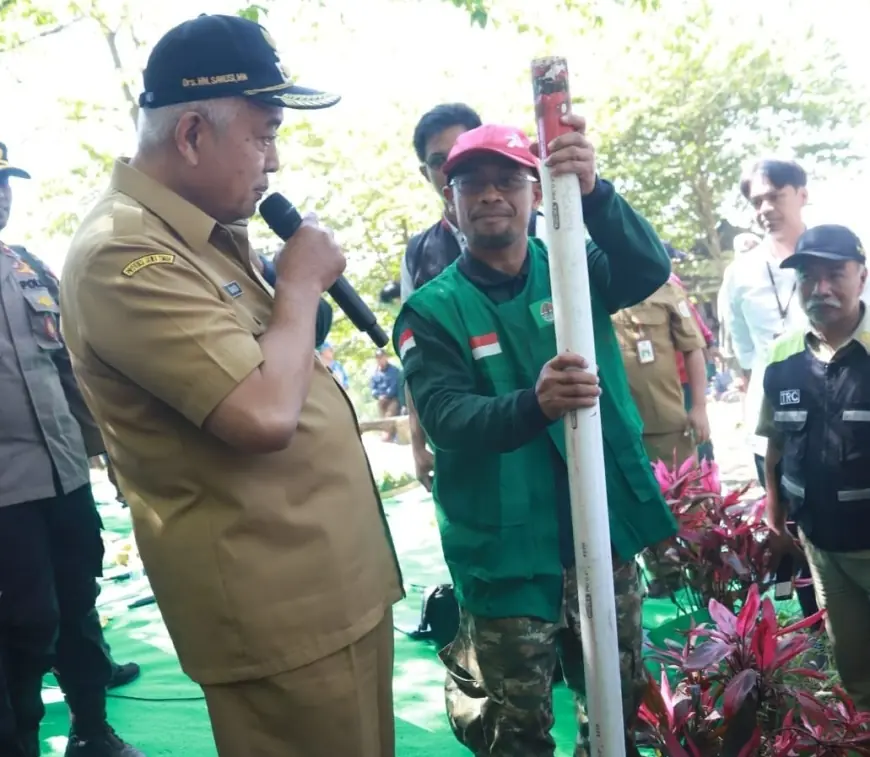 Bupati Malang Kukuhkan Masyarakat Peduli Api Kelompok Perhutanan Sosial